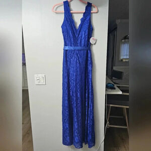 NWT Navy Blue Sheath/Column Straps Lace Sleeveless Long Dresses